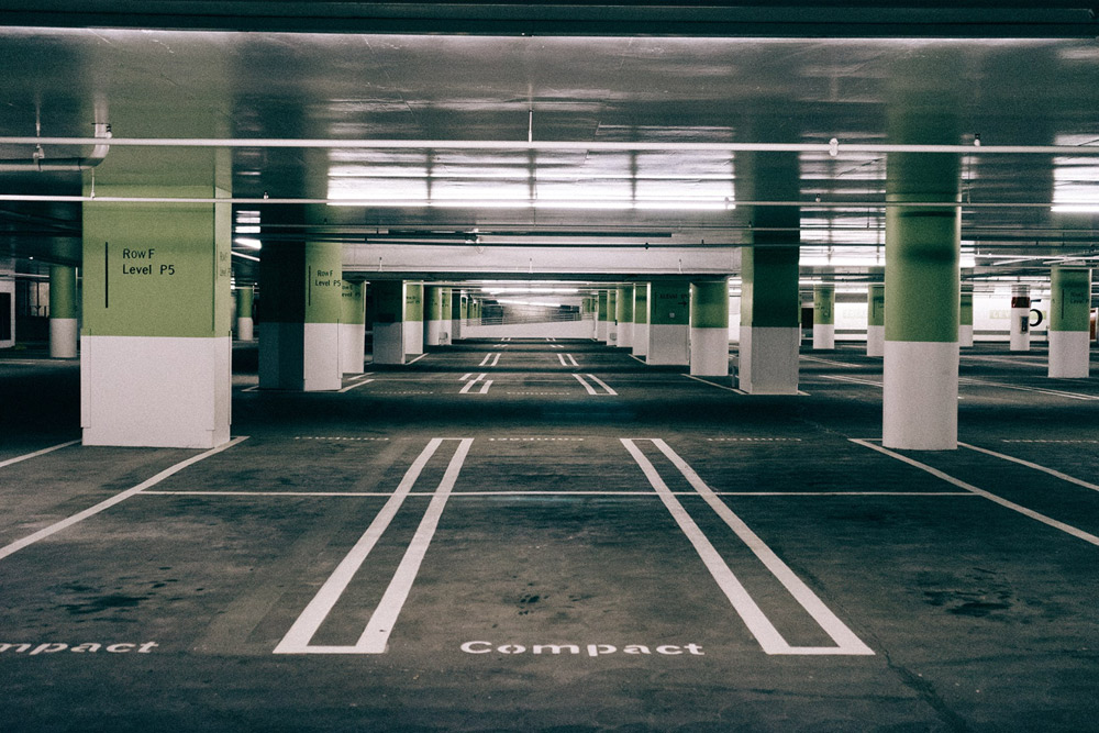 Parking at Chicago Place Condos Garage - Valet